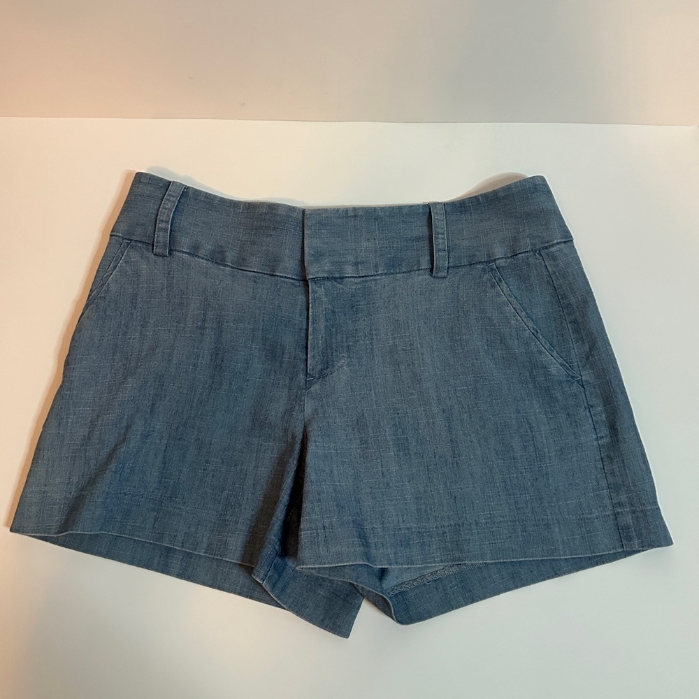 ALICE + OLIVIA BLUE SHORTS SIZE 4
